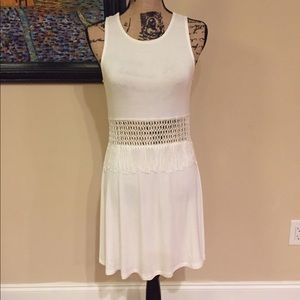 ✨HP✨Ocean Drive off white sleeveless dress